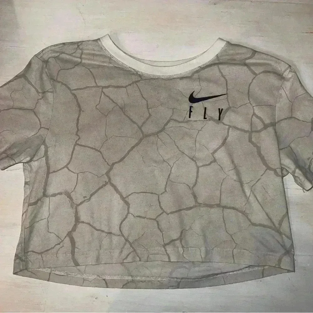 Nike Fly Beige Cropped T-Shirt Small